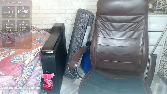 Olivialili online show from October 2025 06:22:02 AM