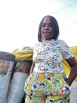 Dellah26 online show from December 2024 03:15:01 PM