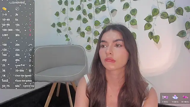 Coralinee 01 online show from December 2024 01:00:02 AM