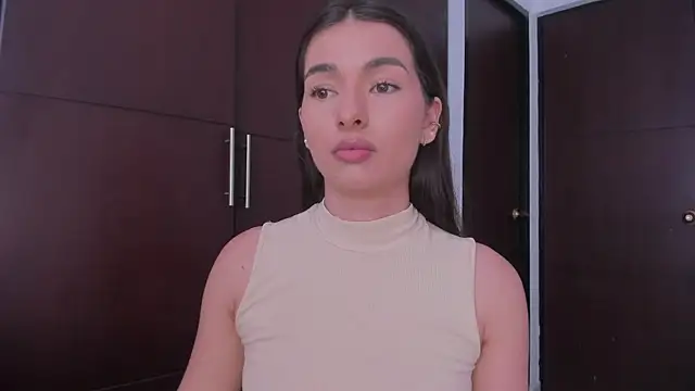 Coralinee 01 online show from January 2025 08:36:02 PM