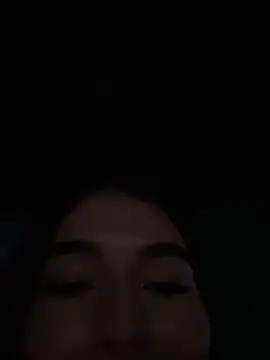 Snapshot of Coralinee_01 chatting on April 2026 12:21:02 AM Coralinee 01 online show from April 2026 12:21:02 AM