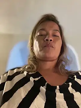 Snapshot of Jlo_69 chatting on February 2025 01:38:01 AM Jlo 69 online show from February 2025 01:38:01 AM