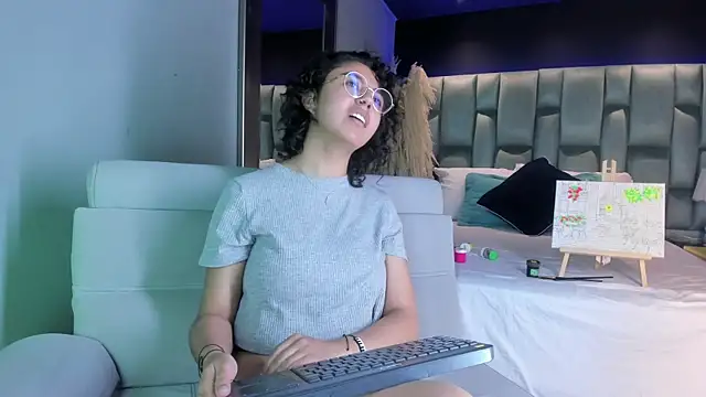 Amareto  online show from February 2025 02:11:02 PM