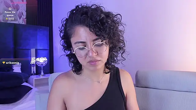 Amareto  online show from March 2025 05:41:02 PM