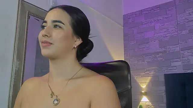 Snapshot of Candy__sweetx chatting on December 2024 03:48:02 PM Candy sweetx online show from December 2024 03:48:02 PM
