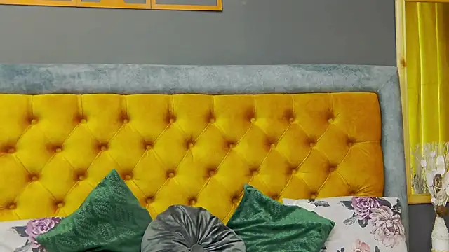 Snapshot of HaileyMoonn chatting on February 2025 07:50:01 AM HaileyMoonn online show from February 2025 07:50:01 AM