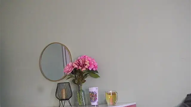 Snapshot of HaileyMoonn chatting on February 2025 10:27:02 AM HaileyMoonn online show from February 2025 10:27:02 AM