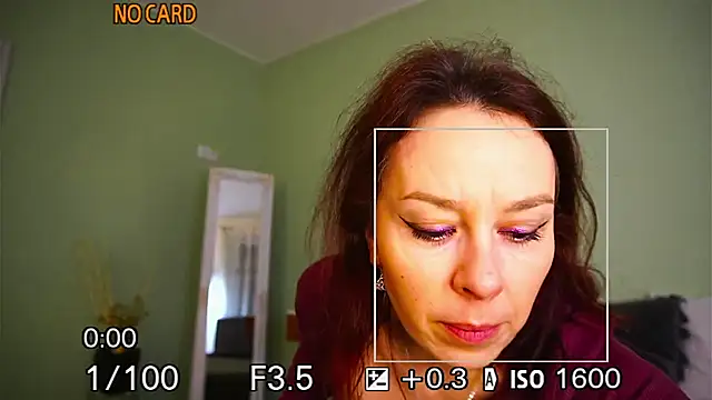 Snapshot of HaileyMoonn chatting on February 2025 04:10:02 AM HaileyMoonn online show from February 2025 04:10:02 AM