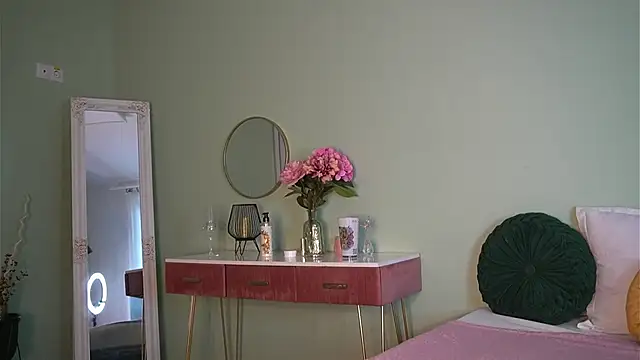 Snapshot of HaileyMoonn chatting on March 2025 10:29:01 AM HaileyMoonn online show from March 2025 10:29:01 AM