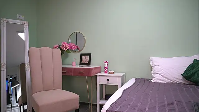 Snapshot of HaileyMoonn chatting on September 2025 03:50:01 AM HaileyMoonn online show from September 2025 03:50:01 AM