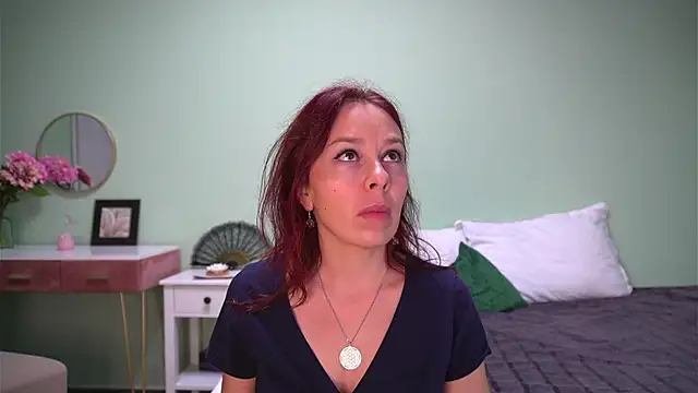 Snapshot of HaileyMoonn chatting on September 2025 02:02:02 AM HaileyMoonn online show from September 2025 02:02:02 AM