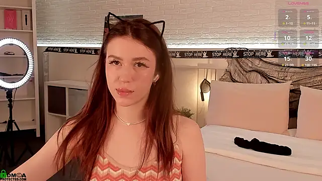 Snapshot of BelovedRuby chatting on October 2025 02:19:02 AM BelovedRuby online show from October 2025 02:19:02 AM