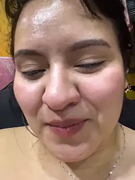 Snapshot of dannarossy_ chatting on January 2025 07:48:02 AM dannarossy online show from January 2025 07:48:02 AM