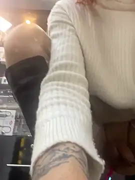 Juliana Saenzz online show from March 2025 03:42:01 PM