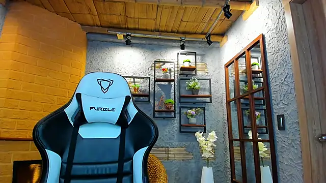 Snapshot of JordanThompson_ chatting on October 2025 11:17:01 AM JordanThompson online show from October 2025 11:17:01 AM