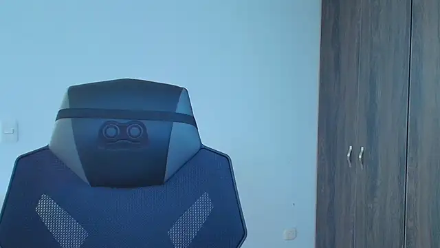 Snapshot of JordanThompson_ chatting on October 2025 09:42:01 PM JordanThompson online show from October 2025 09:42:01 PM