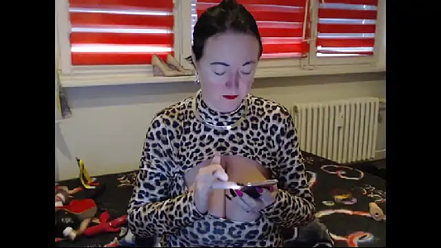 Alexie33 online show from February 2026 06:48:02 AM