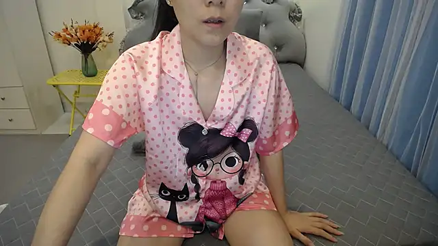 Snapshot of Lavender_Sweet chatting on September 2025 05:02:01 PM Lavender Sweet online show from September 2025 05:02:01 PM