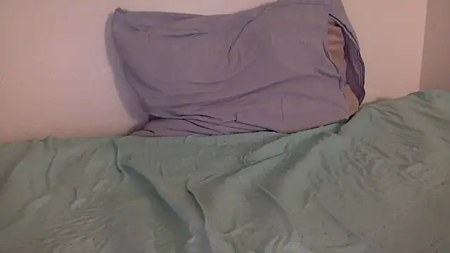 molozeb online show from February 2026 10:15:02 PM