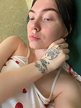 Snapshot of Lisaaa_Alisa chatting on February 2026 05:48:02 AM Lisaaa Alisa online show from February 2026 05:48:02 AM