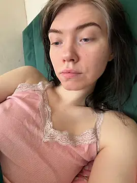 Snapshot of Lisaaa_Alisa chatting on February 2026 04:11:01 AM Lisaaa Alisa online show from February 2026 04:11:01 AM