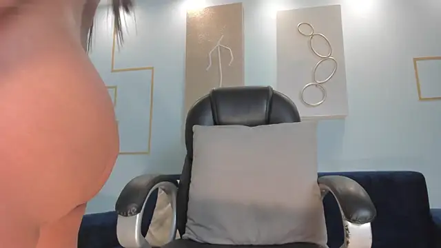 JessicaWilliams1 online show from March 2025 04:40:02 PM