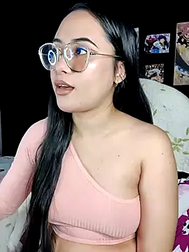 Snapshot of Janna_mnt chatting on December 2024 03:41:01 AM Janna mnt online show from December 2024 03:41:01 AM
