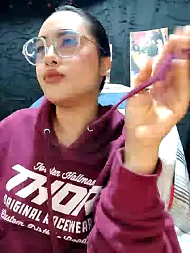 Snapshot of Janna_mnt chatting on February 2025 04:48:02 AM Janna mnt online show from February 2025 04:48:02 AM