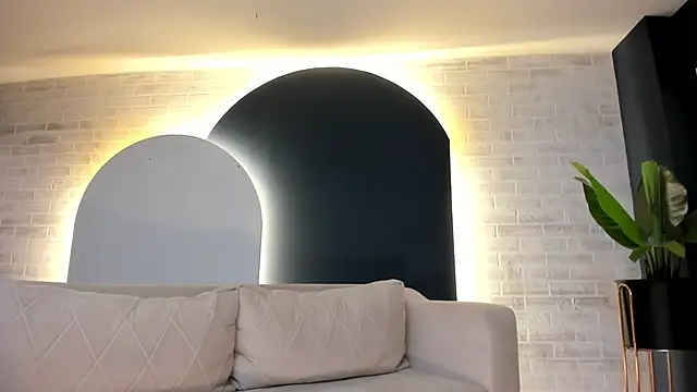 Snapshot of DominiqueVega chatting on January 2025 07:25:02 AM DominiqueVega online show from January 2025 07:25:02 AM