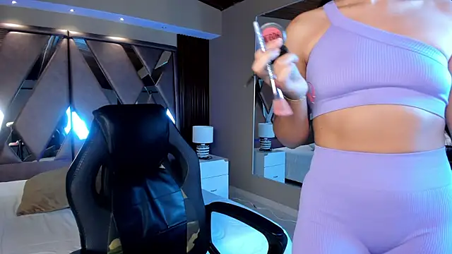 Snapshot of carina_rossi chatting on January 2025 11:23:02 AM carina rossi online show from January 2025 11:23:02 AM