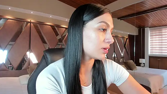 Snapshot of carina_rossi chatting on October 2025 12:45:02 PM carina rossi online show from October 2025 12:45:02 PM