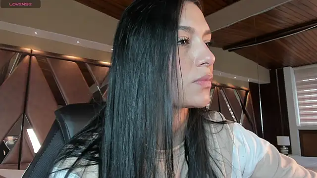 Snapshot of carina_rossi chatting on October 2025 12:17:01 PM carina rossi online show from October 2025 12:17:01 PM