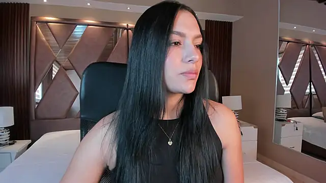 Snapshot of carina_rossi chatting on October 2025 01:18:01 PM carina rossi online show from October 2025 01:18:01 PM