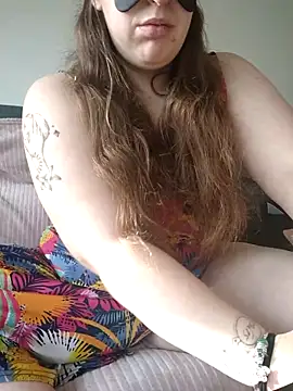 FrancaiseLynne online show from February 2025 08:44:01 AM