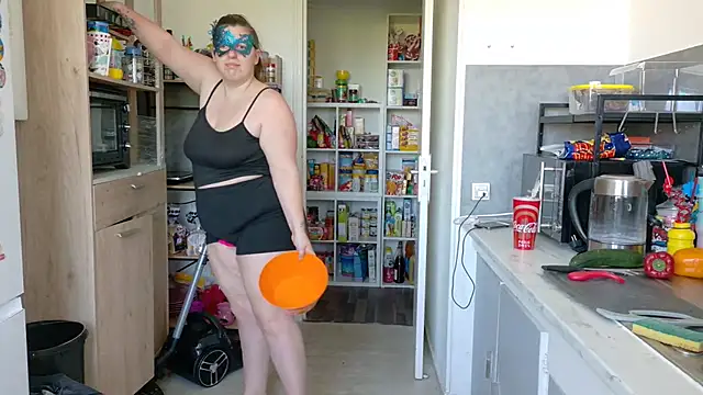 FrancaiseLynne online show from April 2026 10:57:01 AM