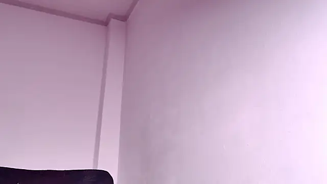 Snapshot of caarlywhitee chatting on March 2026 11:21:01 PM caarlywhitee online show from March 2026 11:21:01 PM