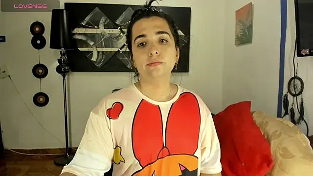 SARAMISHA online show from September 2025 12:31:02 PM