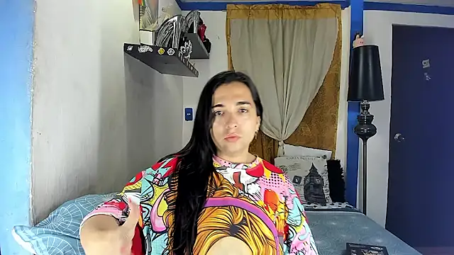 SARAMISHA online show from May 2026 07:55:02 PM