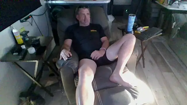 lateniter online show from May 2026 11:44:02 PM