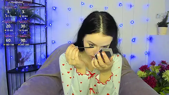 Snapshot of Lori__Hell chatting on February 2025 02:50:01 AM Lori Hell online show from February 2025 02:50:01 AM