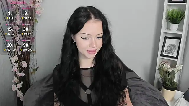 Lori  Hell online show from April 2026 03:43:01 AM