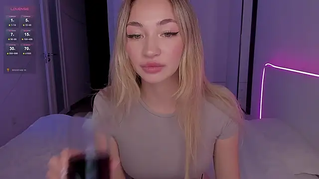 Snapshot of bailey_kat chatting on November 2025 06:32:01 PM bailey kat online show from November 2025 06:32:01 PM