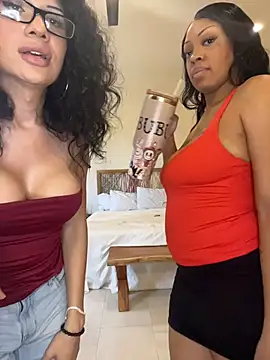 Snapshot of Latinaebony69 chatting on October 2025 07:47:01 PM Latinaebony69 online show from October 2025 07:47:01 PM