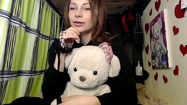 Snapshot of HarleyQuinn_69 chatting on December 2024 04:21:01 PM HarleyQuinn 69 online show from December 2024 04:21:01 PM