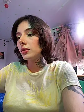 LiliJones  online show from April 2026 06:50:01 PM