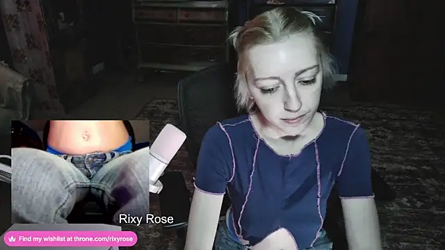 Trixyrose online show from November 2025 03:12:02 PM