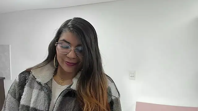 Luna Dumont online show from March 2025 11:33:02 AM