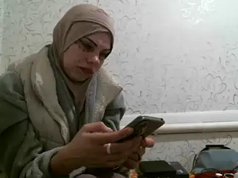 Snapshot of Julie_Silver chatting on February 2025 06:09:02 PM Julie Silver online show from February 2025 06:09:02 PM