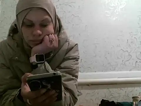 Snapshot of Julie_Silver chatting on February 2025 03:41:02 PM Julie Silver online show from February 2025 03:41:02 PM