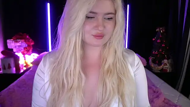 Snapshot of CocoSecretss chatting on January 2025 11:37:01 AM CocoSecretss online show from January 2025 11:37:01 AM
